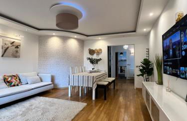 Spacious 2BR Balcony and AC - Foto 21