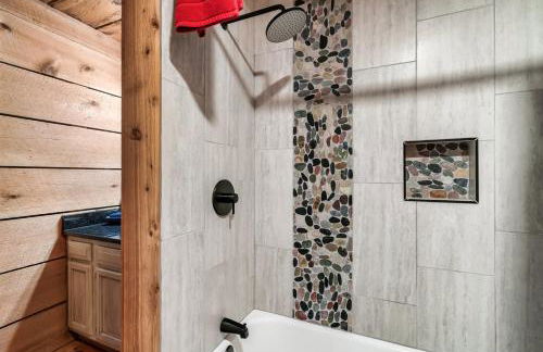 Unwind in Nature Arcade Adventure & Hot Tub - Foto 63