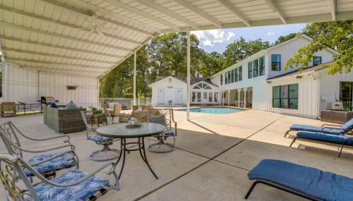 Private Pool Spacious and Secluded Magnolia Cottage - Photo 1