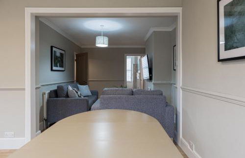 Comfortable 5-Bedroom House in Cheltenham - Foto 20