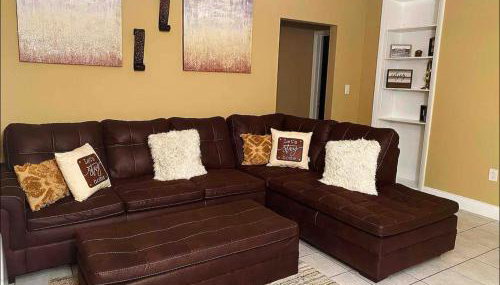 Lovely 2 Bedroom Condo With Free Parking & Wifi!! - Foto 1