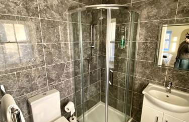 West Lodge 3 bedrooms, near golf course and river - Photo 9