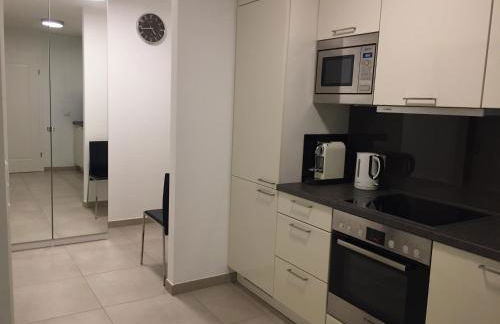 Apartment - zentrumsnah, eigener Parkplatz und großer Balkon ins Grüne - Foto 16