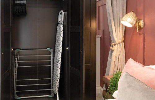 House Of Cards - Photo 30