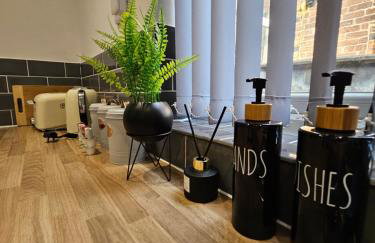 By the Joyous Stays - House with home comforts - Foto 36