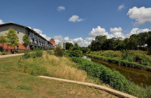 Spacious Studio Close to Riverwalk Free Parking - Foto 31