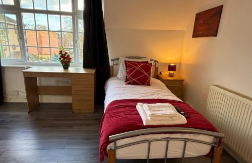 St John's House Isleworth London By Smart Corporate Stays - Foto 31