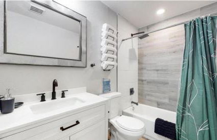 Modern Family Home with Three King Beds Near VA & Anschutz - Foto 15