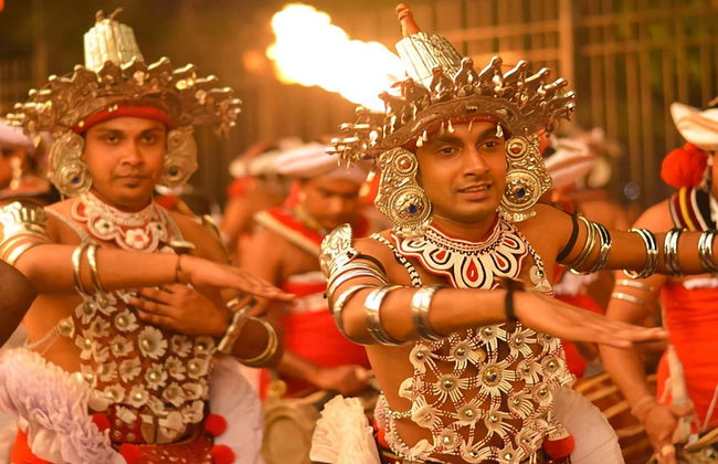 Alquiler de coche con conductor en Colombo - Foto 4