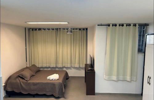 13 - ESTÚDIO COMPLETÍSSIMO na Savassi, Cozinha montada, Perto de tudo! - Foto 2