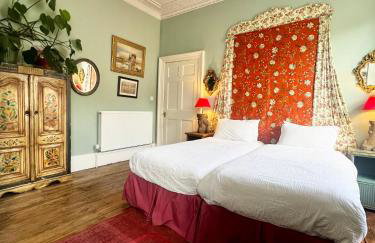 Central Apartment with parking, original art and antiques - Foto 4