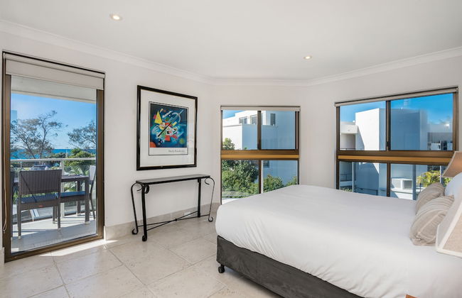 Bayview Beachfront Apartments, in town right on the beach - Foto 5