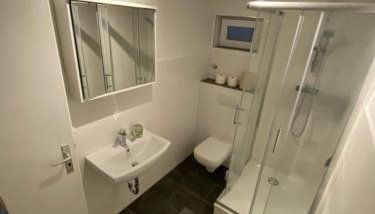 Work and Sleep Dortmund 5 bis 6 Pers Voll ausgestattet und frisch renoviert D5 - Foto 5, towels, Shower, heating