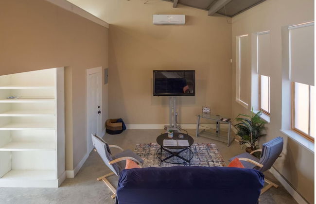 Gorgeous Guesthouse Near Amazing Downtown - Foto 11