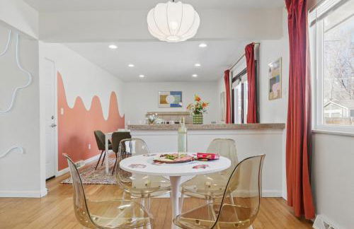 Spacious 4BD - Backyard BBQ, Fire Pit & Mini Golf - Foto 23