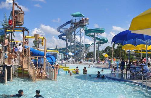 House with Heated Pool near to Florida Beaches - Foto 47