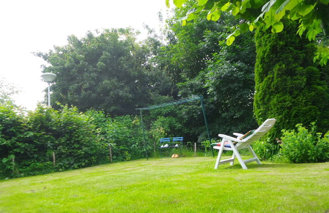 Charming Bungalow in Oostmahorn, Netherlands - Perfect for Nature Lovers - Photo 31