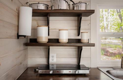 Tiny Cabin w Fire Pit Game Room and Dog Friendly - Foto 32