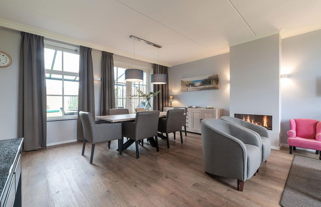 Holiday Home in Colijnsplaat by the Lake - Photo 10