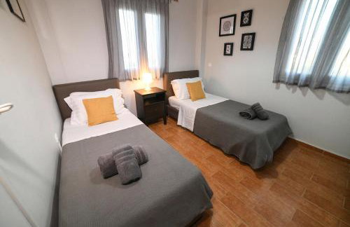 Corinthian Green Villa - Photo 33