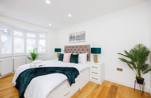 5 Bedroom House , Free Parking , Pool Table , Arcade Machine , Garden , Sleeps 9 , Offers , Ideal For Contractors , Families , Long Term Stays - Foto 3