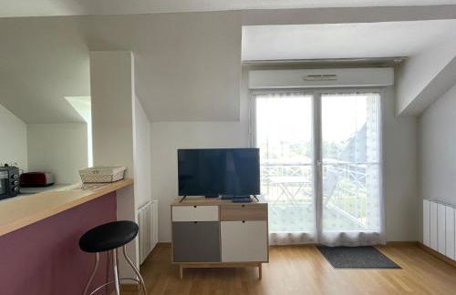 L'air marin Apt avec belle terrasse vue dégagée séjour lumineux 10 mn à pied mer et centre Port en Bessin, tous commerces et restaurants, proche Bayeux et Omaha Beach - Photo 15