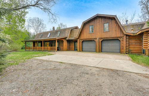 Indoor Pool and Hot Tub! Spacious Sterling Cabin - Foto 44