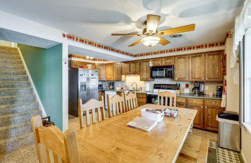 Lakefront and Dog-Friendly Gem in Gravois Mills - Foto 7