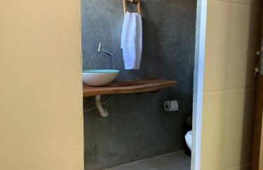 Casa Amarela - 3 suítes e piscina - Foto 5