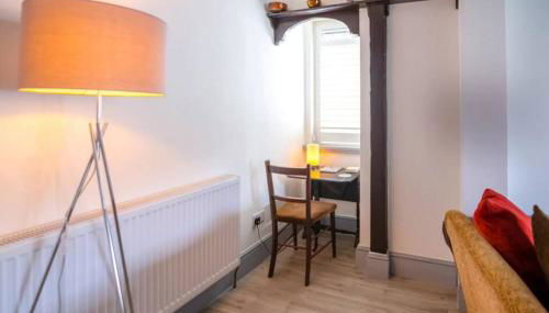 A Bright and Spacious Gem - Foto 5