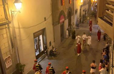 Orvieto: Spacious 3BR 3BA apartment with balcony & patio - Photo 26