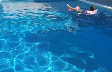 Villa Barbara & Zoran with free parking and heated swimming pool - Photo 1