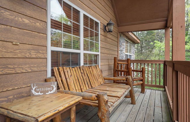 Simons Treetop Cabin 2 BDR in Popular Resort! - Photo 21