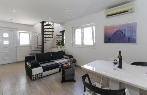 Holiday Home Rupotina with a large yard, pool and a beautiful view - Foto 27