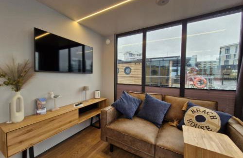 Hausboot Fjord Cumulus Solarboot mit Biosauna in Wendtorf - Foto 2