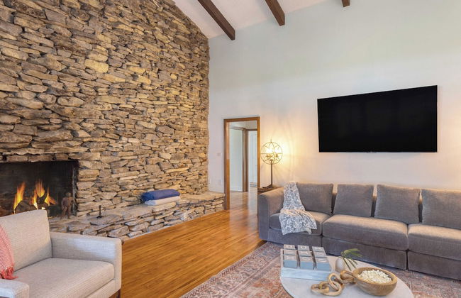 Amber Lodge by Avantstay Pool, Firepit, Sauna - Foto 16