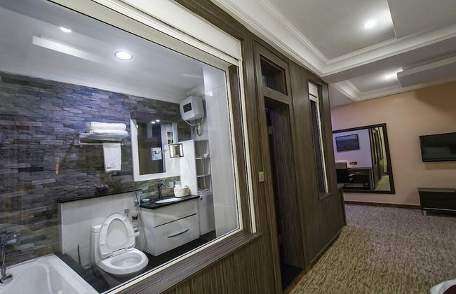 De Palatial Hotel and Apartments - Foto 28