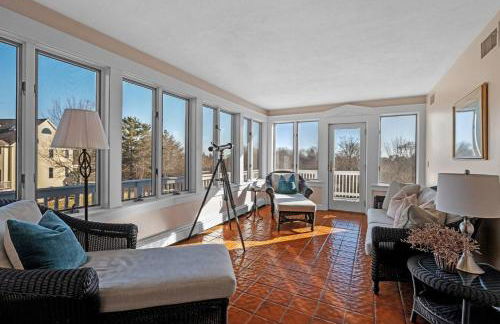 Private Pickleball | Family Friendly | Sleep 18 - Photo 11