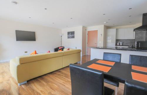Stylish Modern Newly Built Apartment 15 min From City Centre - Foto 5