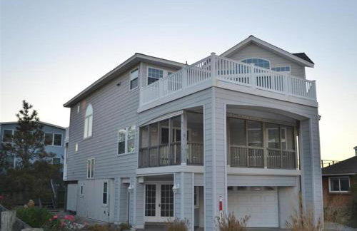 Single Family, Ocean Block, Wifi, Washer And Dryer, Second 2Nd Home From The Ocean! 2Nd From Ocean Contemporary Ship Bottom Home 14010 - Photo 1