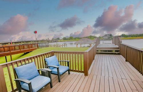 Luxury Waterfront Home Family and Pet Friendly Near Surfside Beach 11 Mins - Foto 2