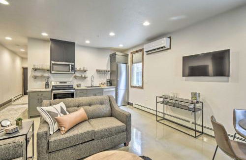 Elkhart Lake Townhome - 20 Mi to Sheboygan! - Foto 4