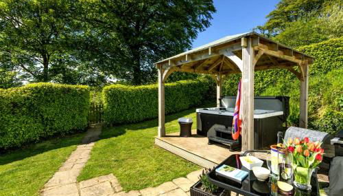 The Coach House - Photo 3