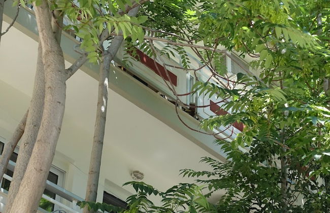 Bristol Hotel & Apartments - Photo 27