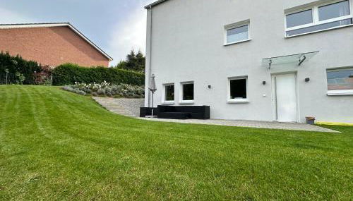 Modernes Apartment mit eigener Terrasse & Garten - Foto 5