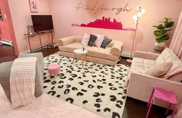 Pinksburgh pet-friendly by Strip, stadium, skyline - Foto 34