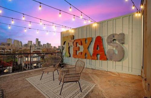 Best of The Cedars - Dallas Views Rooftop Luxury - Photo 29