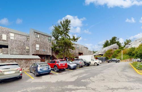 Beautiful Briny Retreat - Photo 29