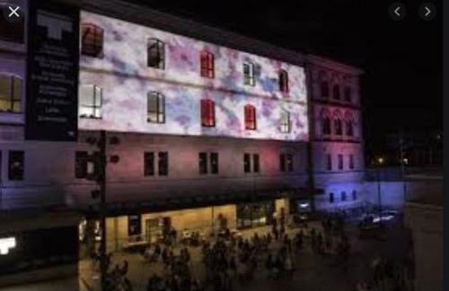 BIG 4 ROOMS in a Centric Home Parking Included - Foto 66