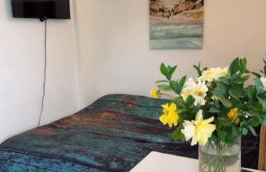 private & Quiet unit D Bed & bath - Foto 1